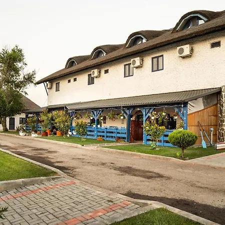 בית הארחה Casa Parmac *