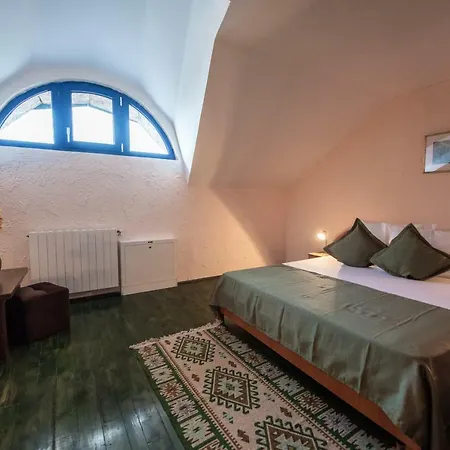 Casa Parmac בית הארחה *