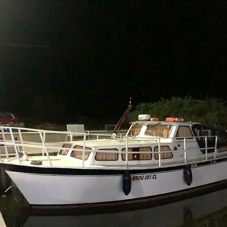 Casa Parmac בית הארחה Visina